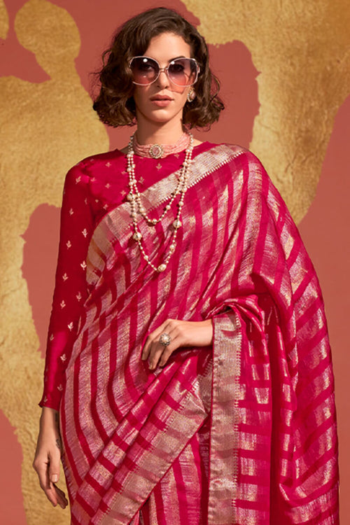 Load image into Gallery viewer, Majesty Magenta Soft Banarasi Silk Saree With Delightful Blouse
