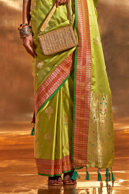 Load image into Gallery viewer, Adorning Green Soft Banarasi Silk Saree With Outstanding Blouse
