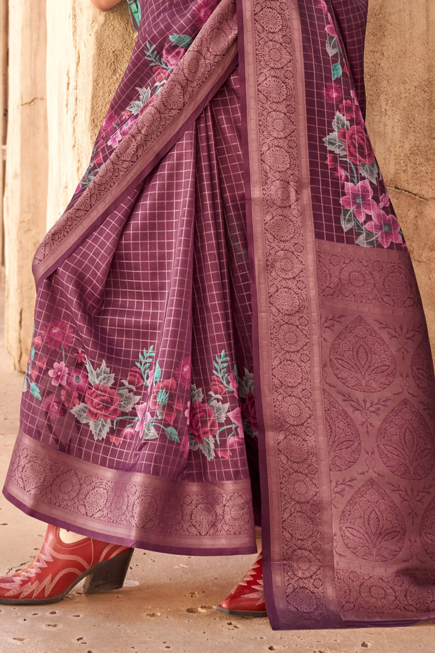 Exuberant Purple Digital Printed Cotton Silk Saree With Pleasant Blouse Piece