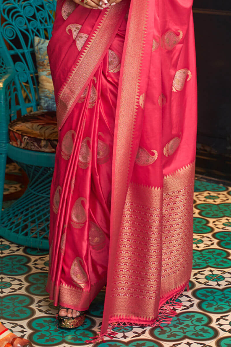 Arresting Dark Pink Soft Banarasi Silk Saree With Delightful Blouse Piece