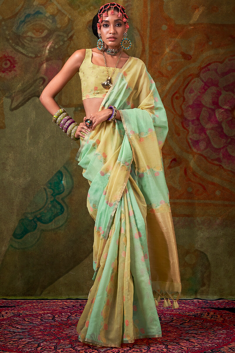 Classy Green Cotton Silk Saree With Snazzy Blouse Piece