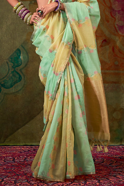 Classy Green Cotton Silk Saree With Snazzy Blouse Piece