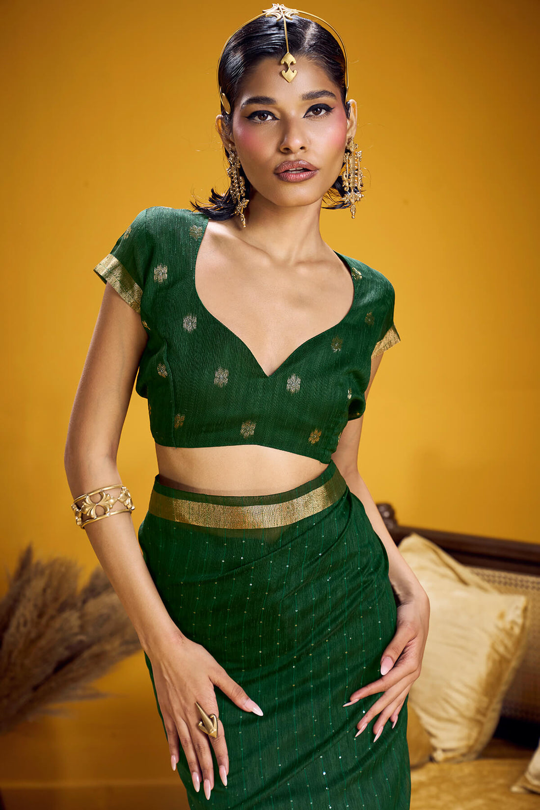 Demesne Dark Green Pure Munga Cotton Silk Saree With Dulcet Blouse Piece