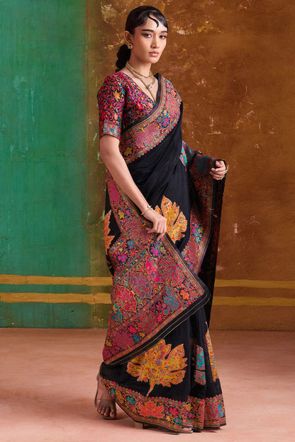 Stunner Black Pashmina Saree With Confounding Blouse Piece