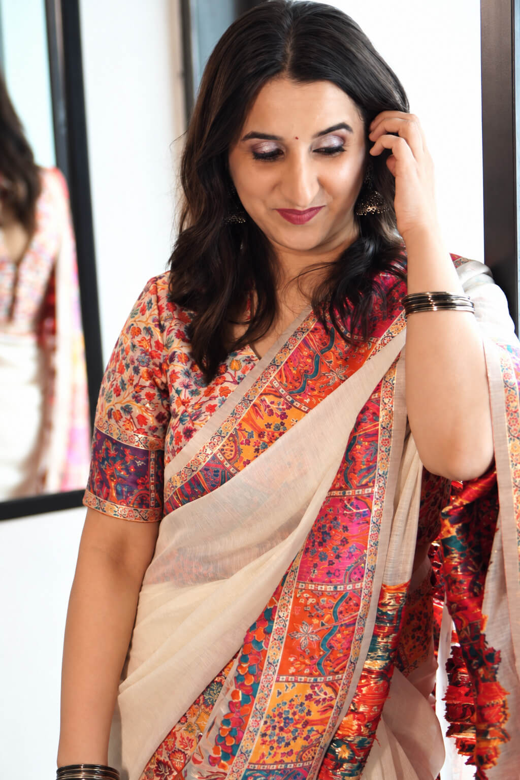 Suhani Popli in Off-White Pashmina Silk Saree