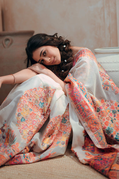 Hiba Nawab in Off-White Pashmina Silk Saree