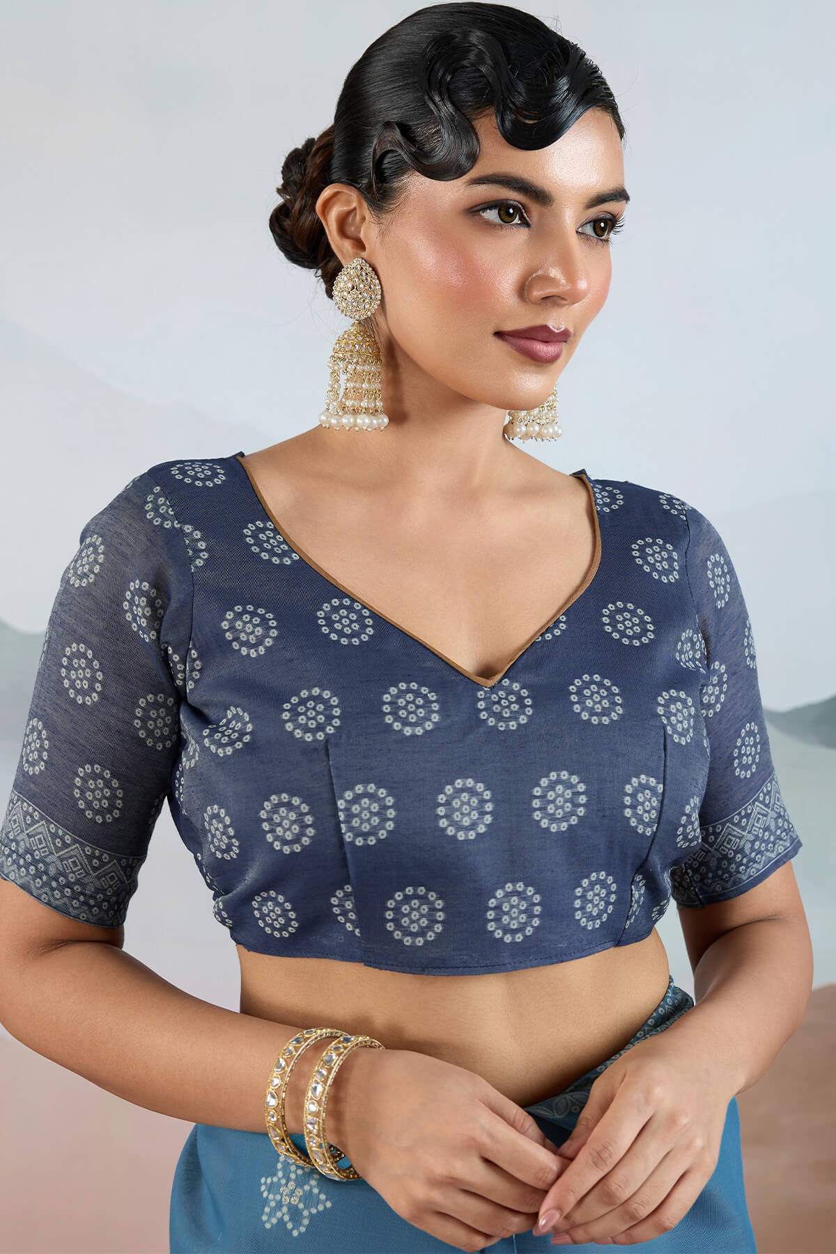 Tantalizing Blue Cotton Silk Saree With Invaluable Blouse Piece