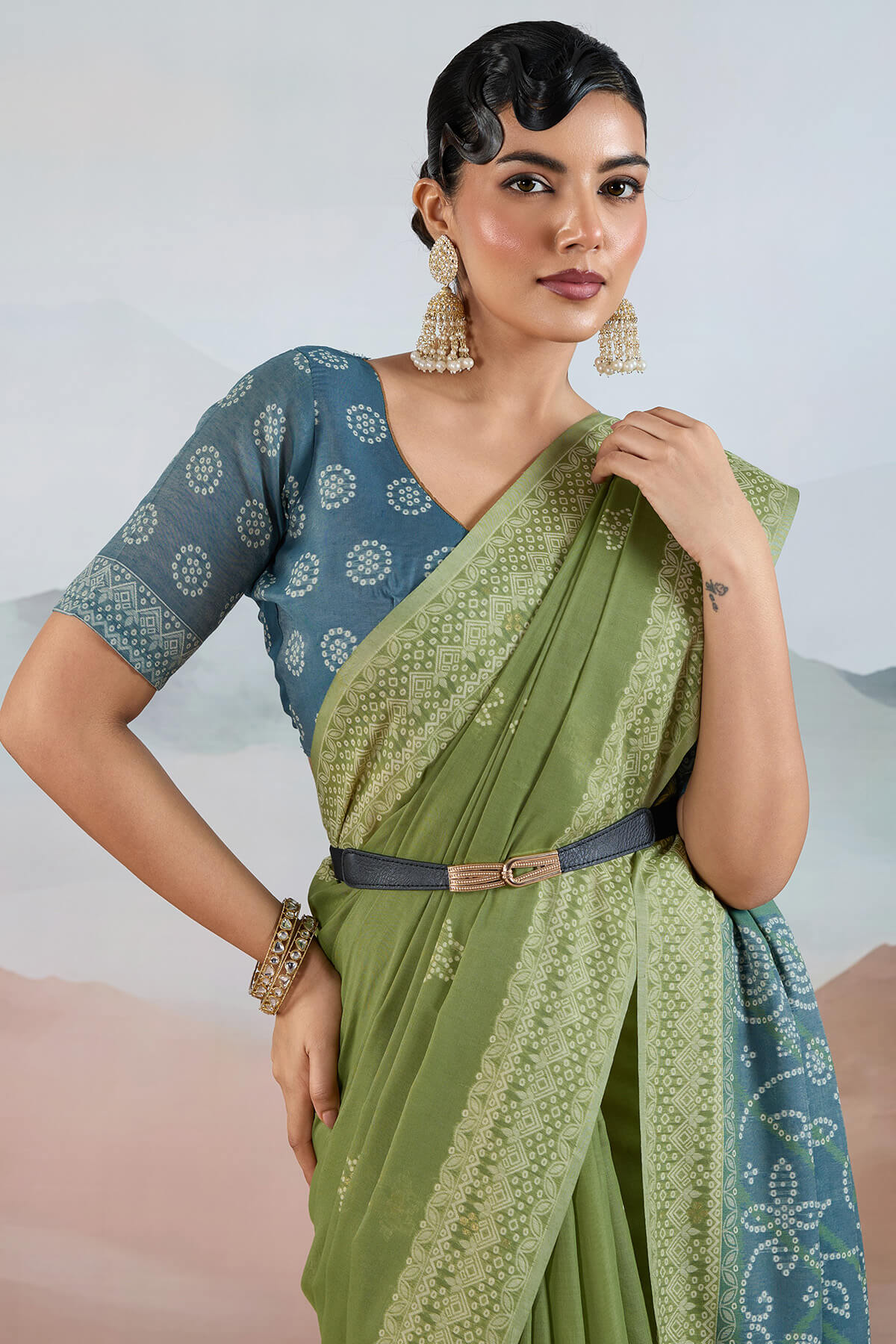 Elaborate Green Cotton Silk Saree With Flameboyant Blouse Piece