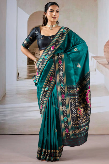 Artistic Rama Patola Silk Saree with Refreshing Blouse Piece