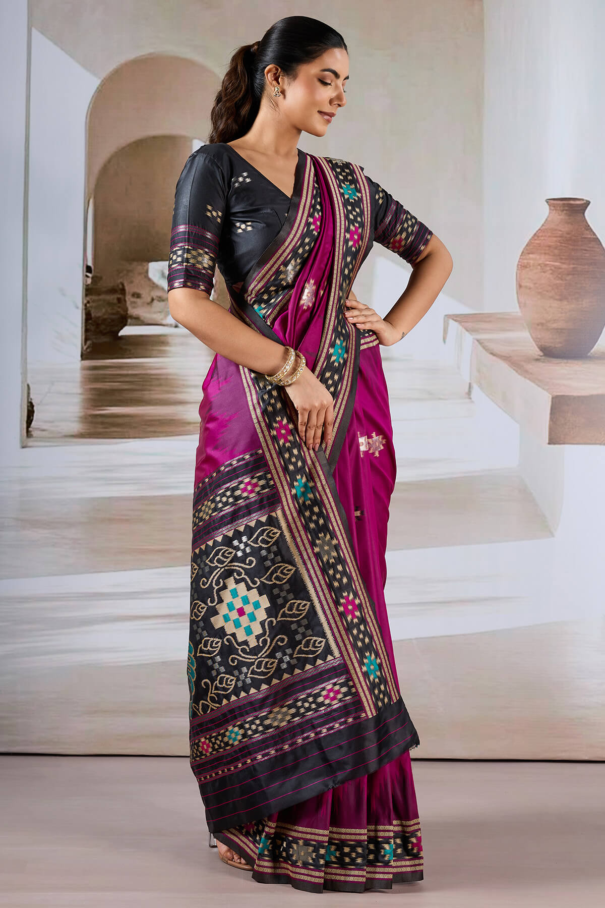 Entrancing Purple Patola Silk Saree with Dazzling Blouse Piece