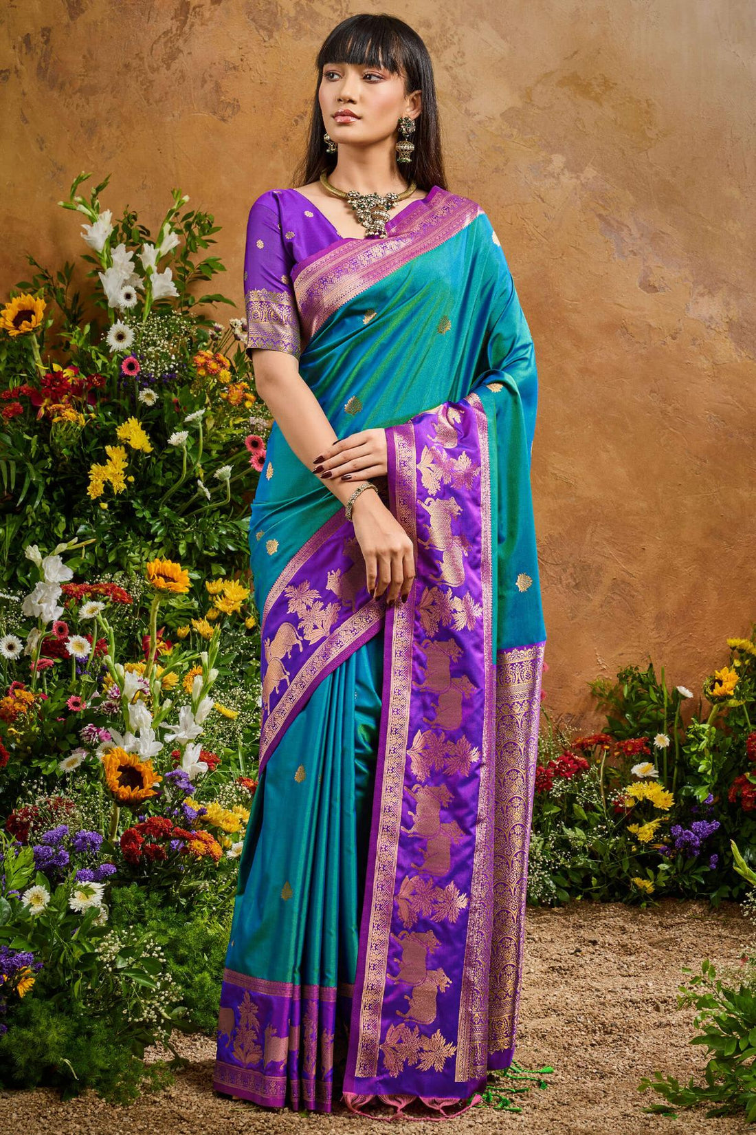 Resonant Rama Soft Banarasi Silk Saree With Opulent Blouse Piece