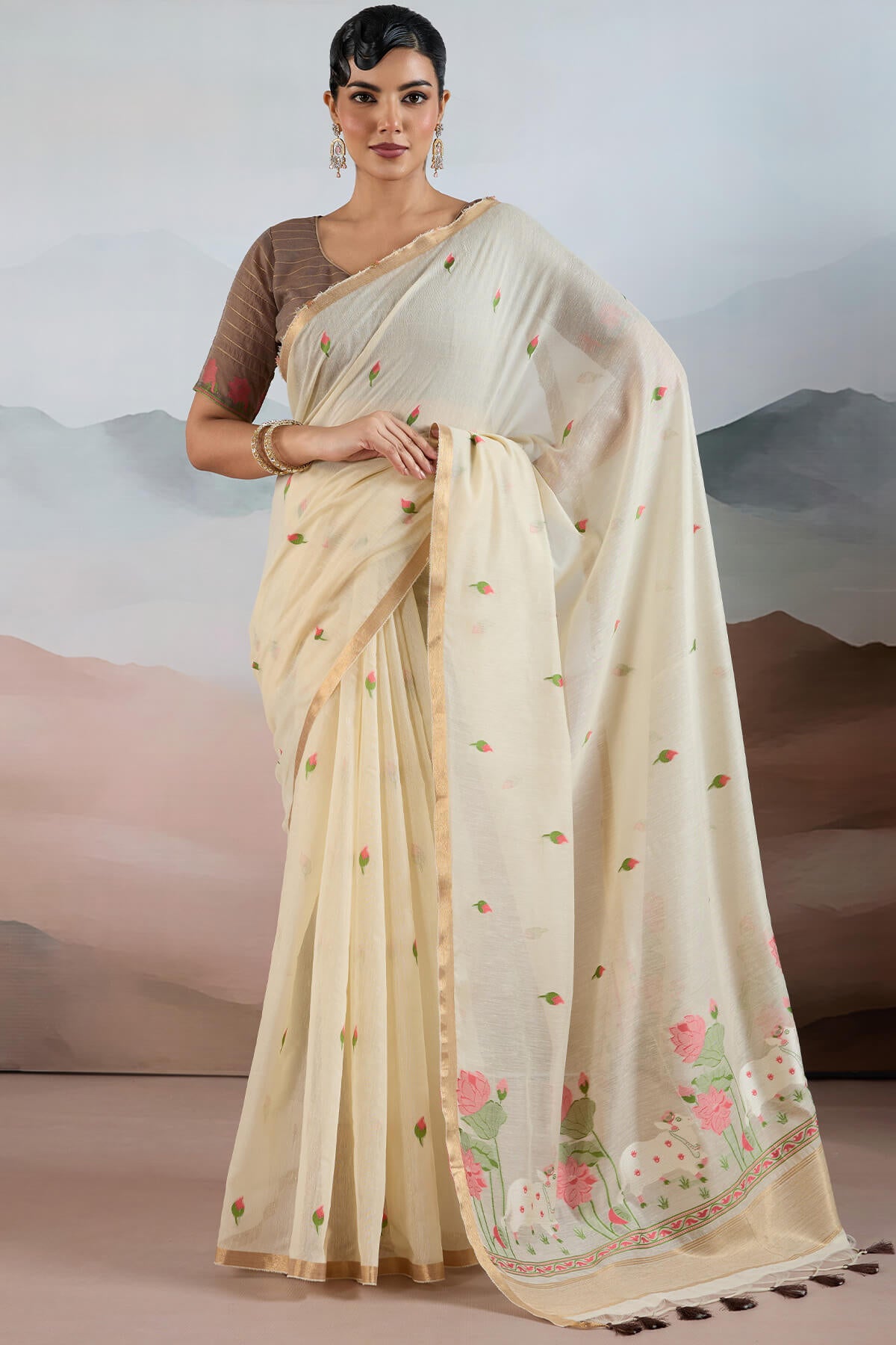 Snazzy Beige Spun Cotton Silk Saree With Capricious Blouse Piece