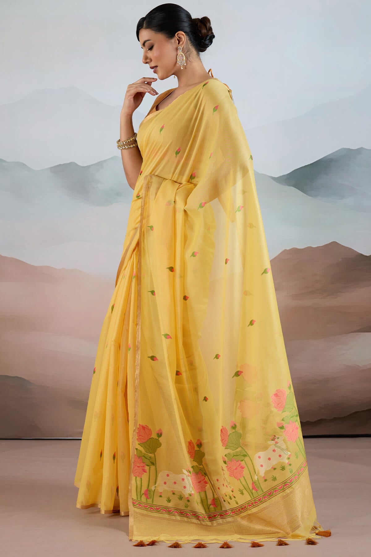 Posh Yellow Spun Cotton Silk Saree With Denouement Blouse Piece