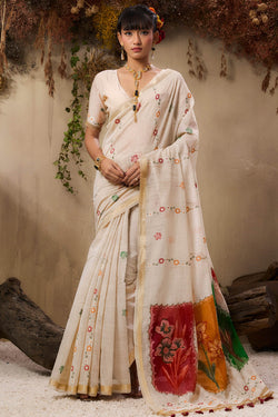 Gratifying Beige Pure Munga Cotton Saree With Invaluable Blouse Piece