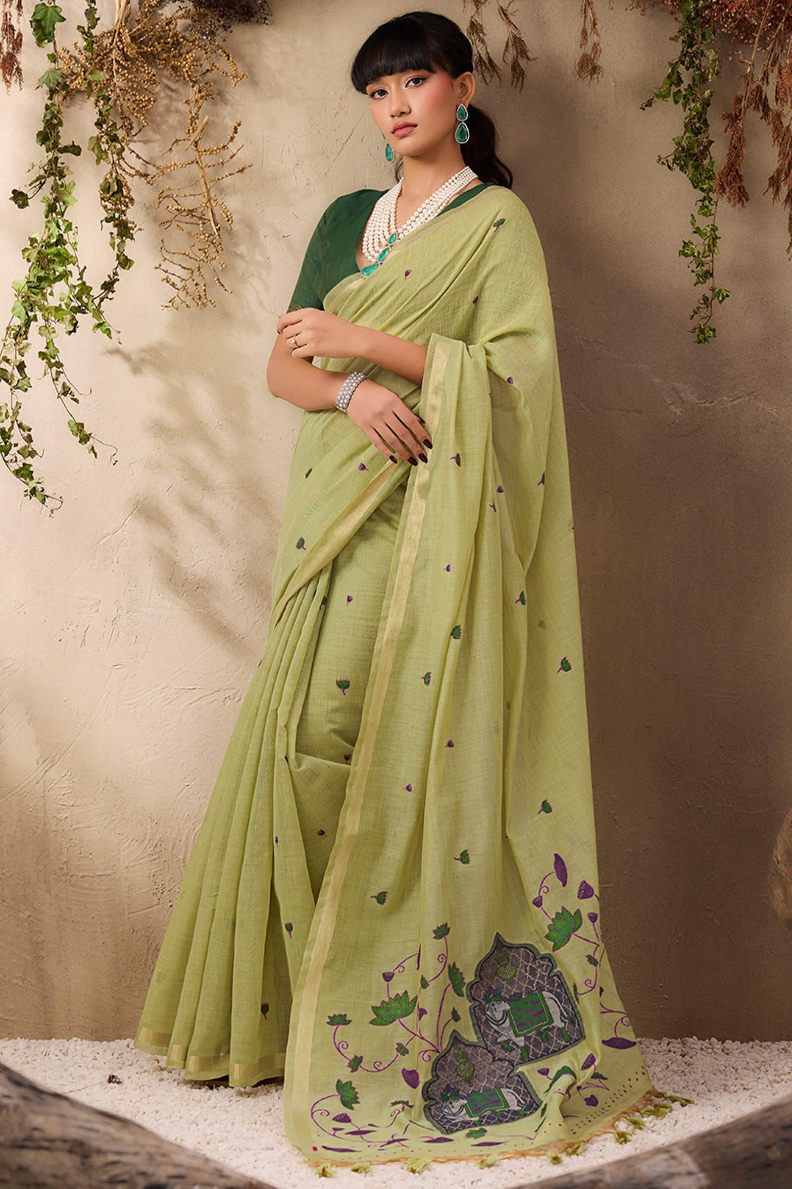 Surreptitious Green Cotton Silk Saree With Ephemeral Blouse Piece