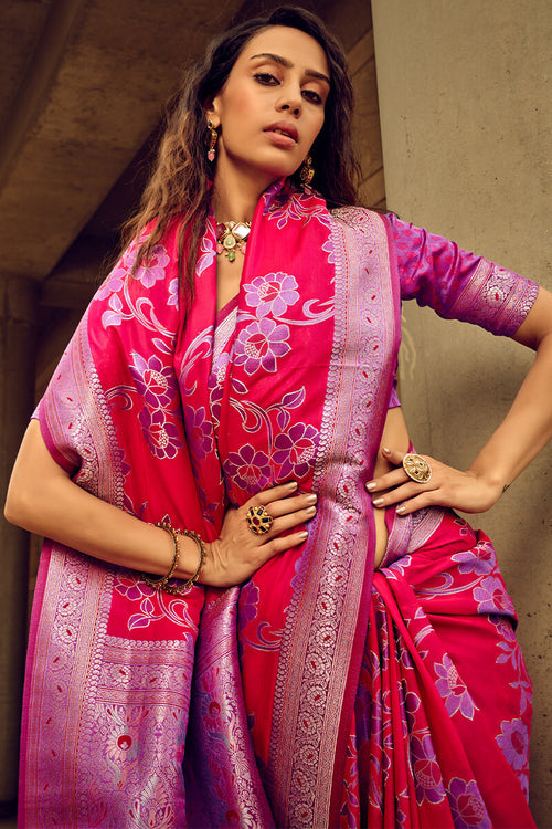 Load image into Gallery viewer, Resplendent Dark Pink Soft Banarasi Silk Saree With Enigmatic Blouse
