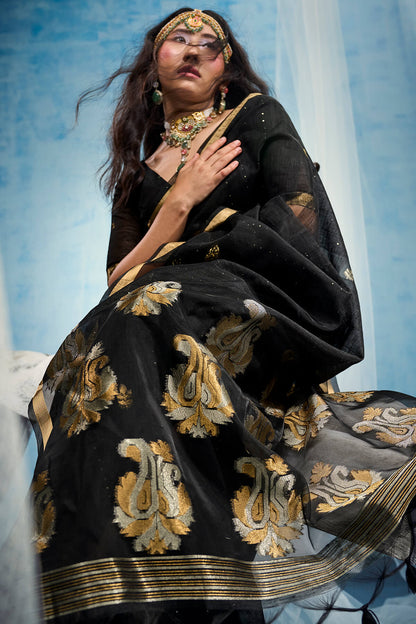 Embrocation Black Pure Munga Cotton Silk Saree With Deserving Blouse Piece