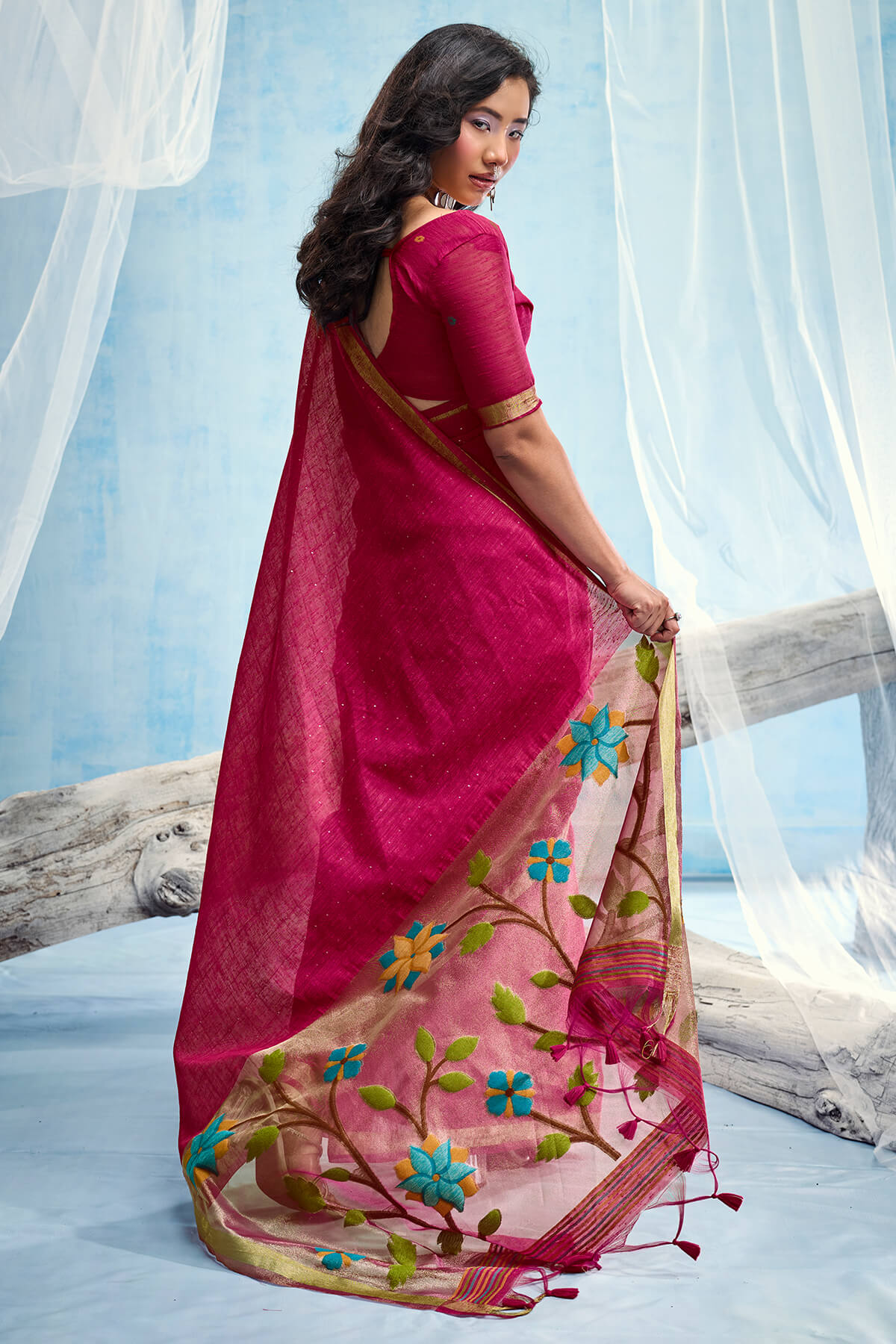 Symmetrical Dark Pink Pure Munga Cotton Silk Saree With Dalliance Blouse Piece