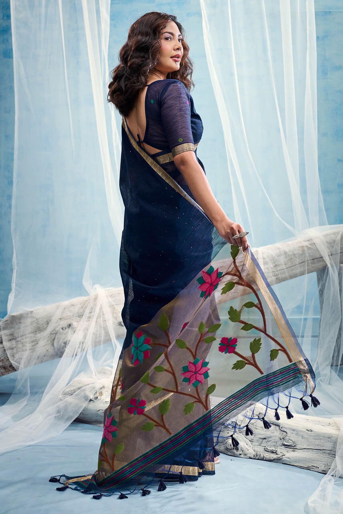 Capricious Navy Blue Pure Munga Cotton Silk Saree With Majestic Blouse Piece