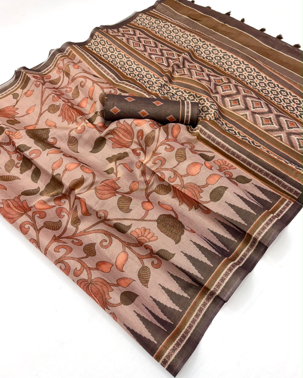 Demesne Pink Printed Cotton Silk Saree With Amazing Blouse Piece