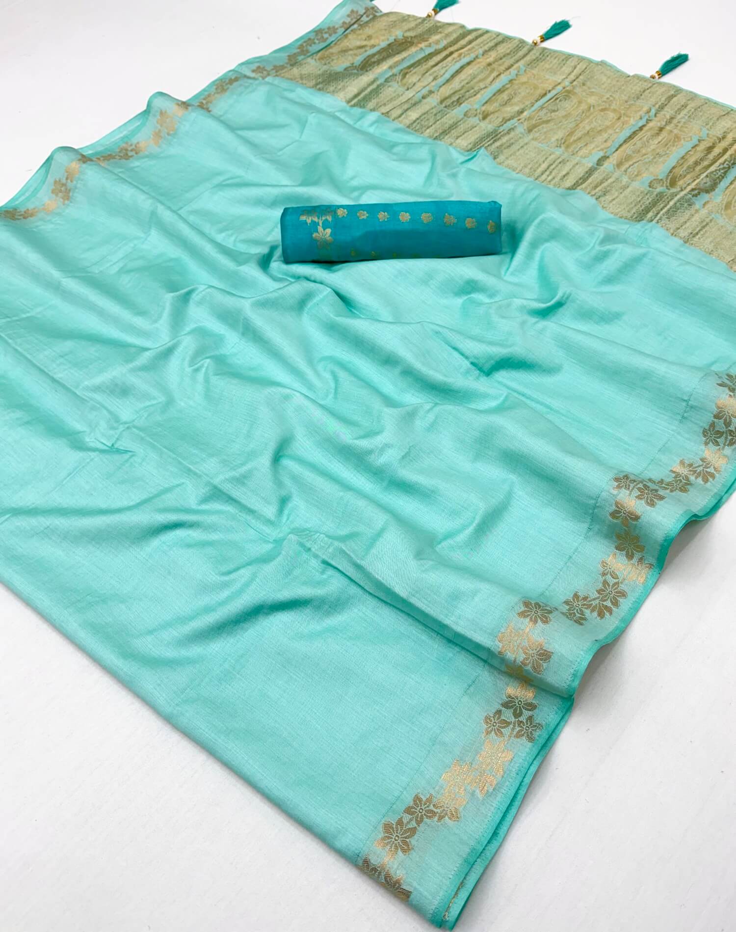 Groovy Turquoise Viscose Cotton Silk Saree With Engaging Blouse Piece