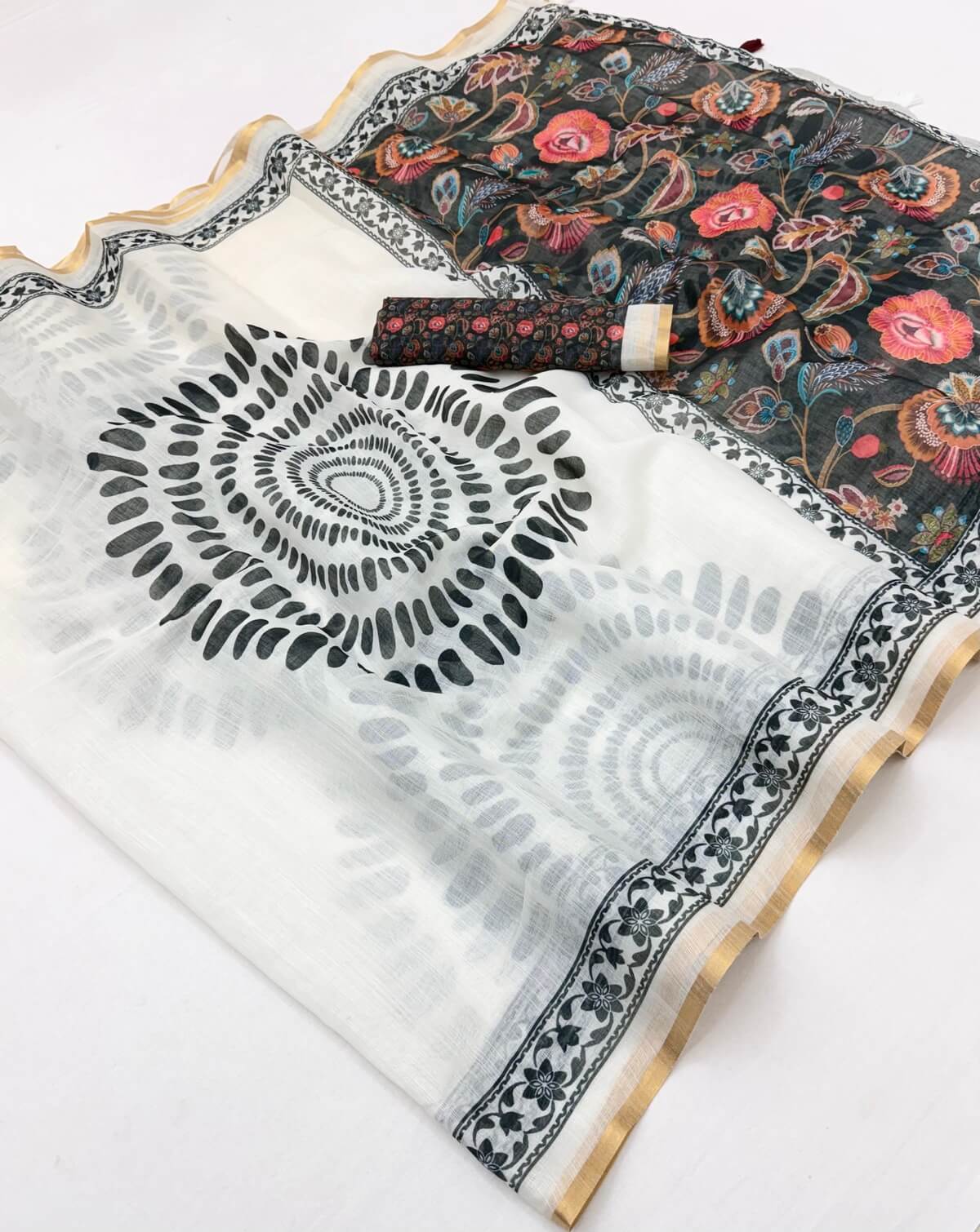 Transcendent Off White Printed Cotton Silk Saree With Magnificat Blouse Piece