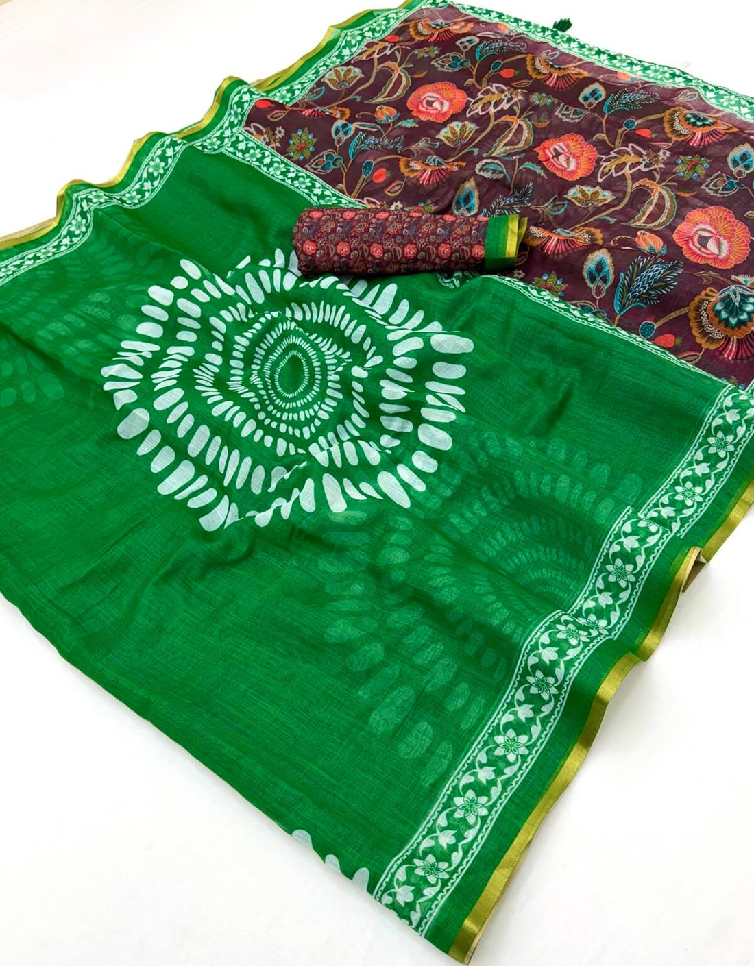 Engrossing Dark Green Printed Cotton Silk Saree With Gleaming Blouse Piece