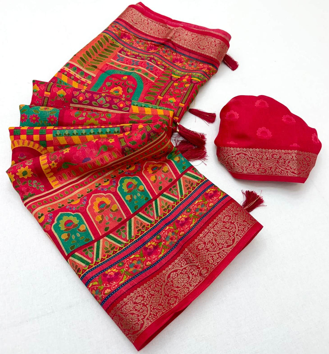 Ratatouille Red Printed Viscose Silk Saree With Exemplary Blouse Piece