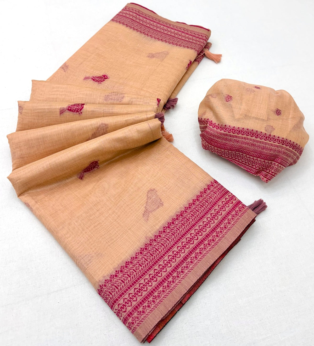 Palimpsest Peach Pure Munga Cotton Silk Saree With Dazzling Blouse Piece