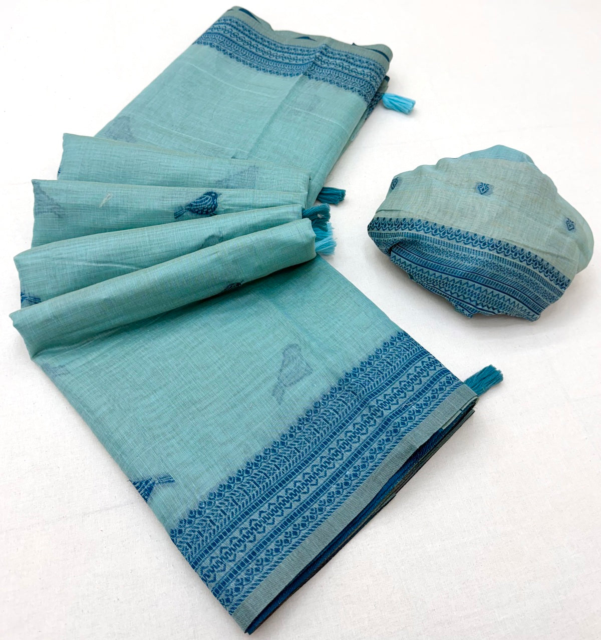 Luminous Sky Pure Munga Cotton Silk Saree With Skinny Blouse Piece