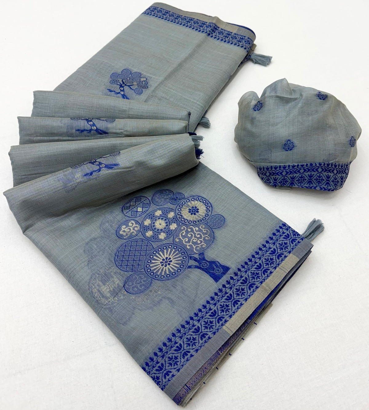 Scrumptious Grey Pure Munga Cotton Silk Saree With Majesty Blouse Piece