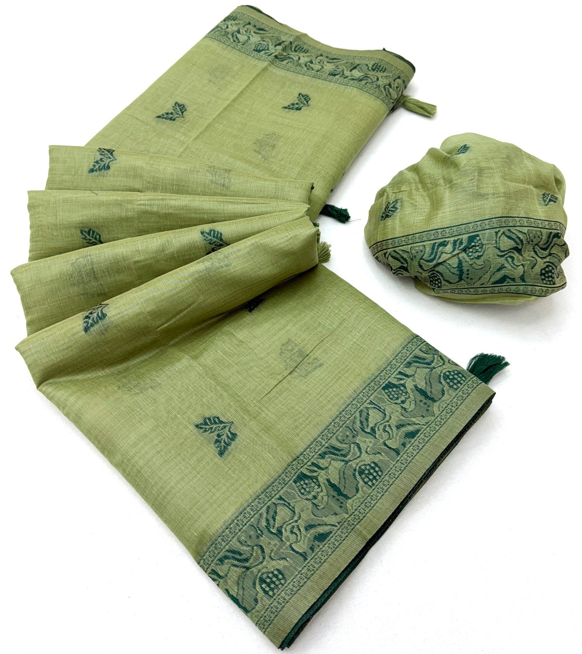 Captivating Green Pure Munga Cotton Silk Saree With Ebullience Blouse Piece