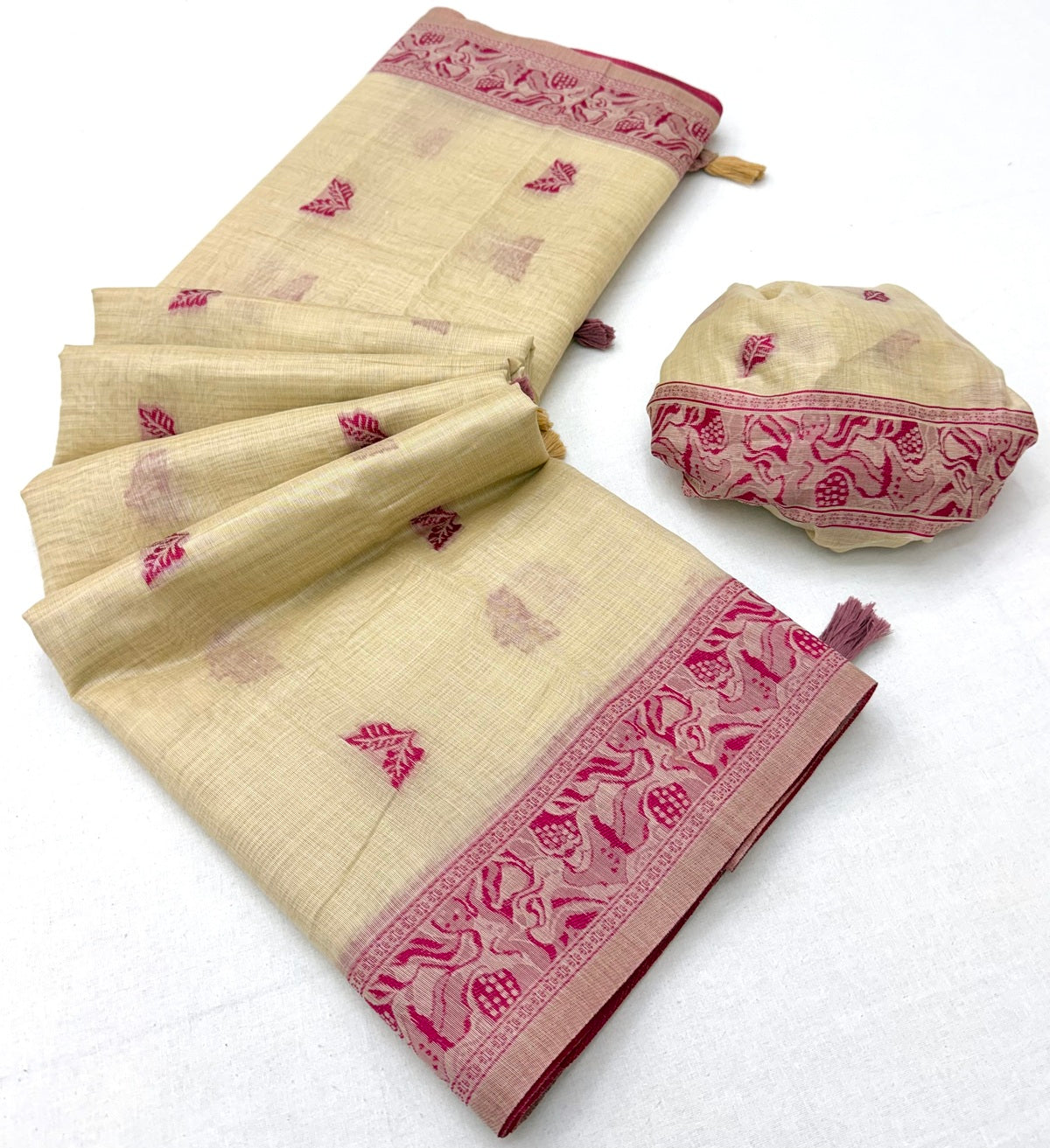 Flaunt Beige Pure Munga Cotton Silk Saree With Enigmatic Blouse Piece