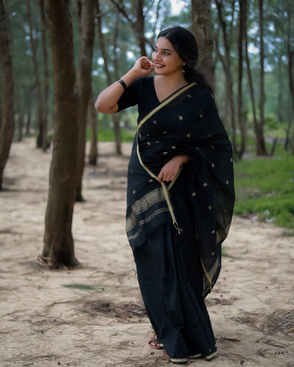 Eloquence Black Cotton Silk Saree With Improbable Blouse Piece