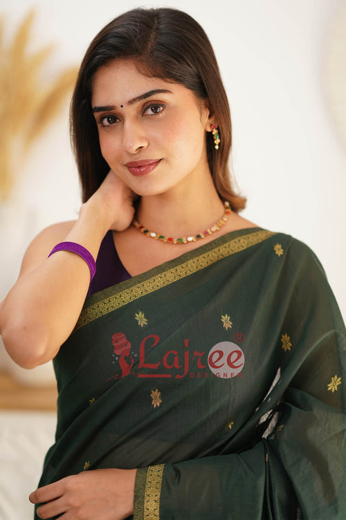 Load image into Gallery viewer, Super Extravagant Green Cotton Silk Saree With Stunner Blouse Piece
