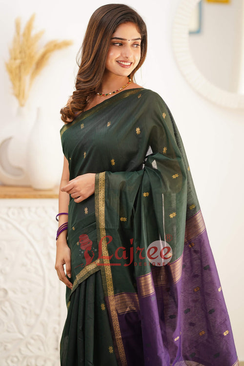 Load image into Gallery viewer, Super Extravagant Green Cotton Silk Saree With Stunner Blouse Piece
