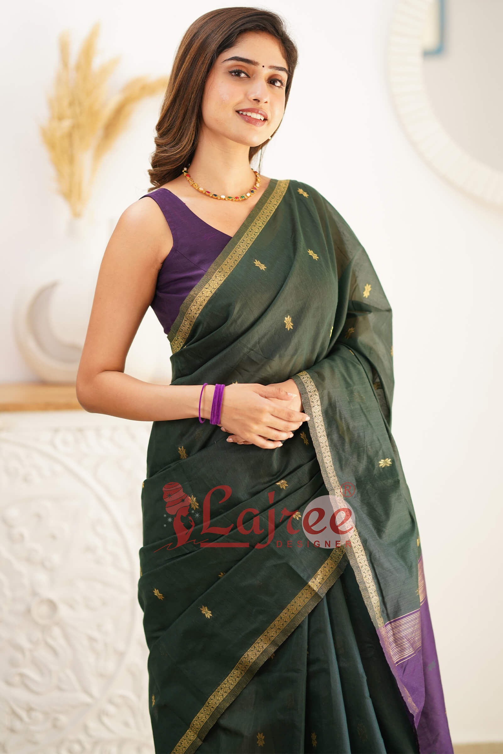 Super Extravagant Green Cotton Silk Saree With Stunner Blouse Piece