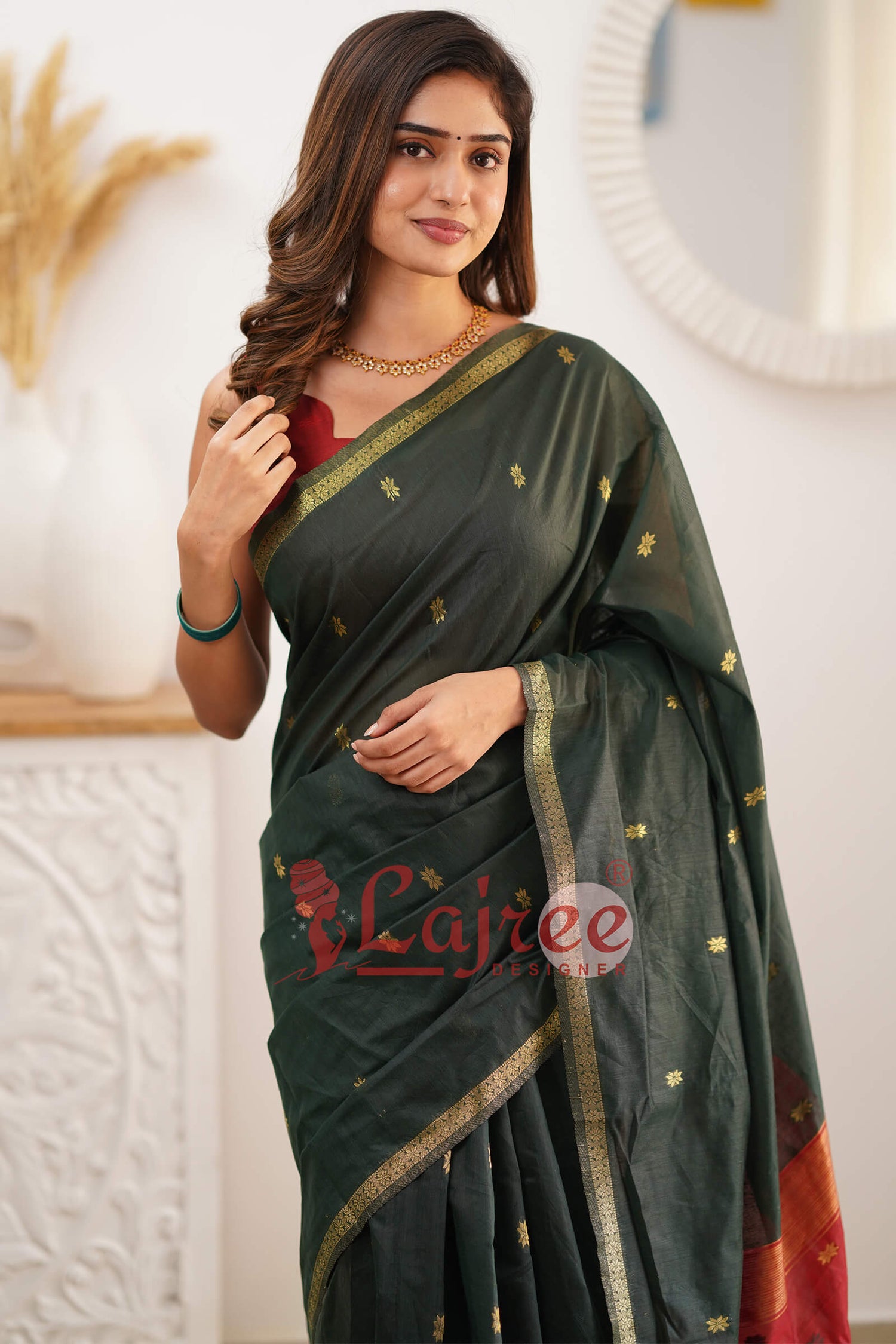 Sophisticated Green Cotton Silk Saree With Prodigal Blouse Piece