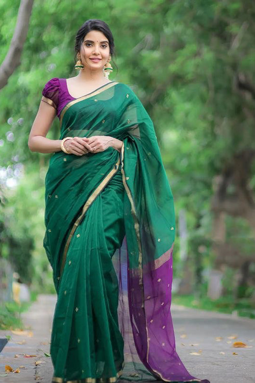Load image into Gallery viewer, Attractive Green Cotton Silk Saree With Flaunt Blouse Piece
