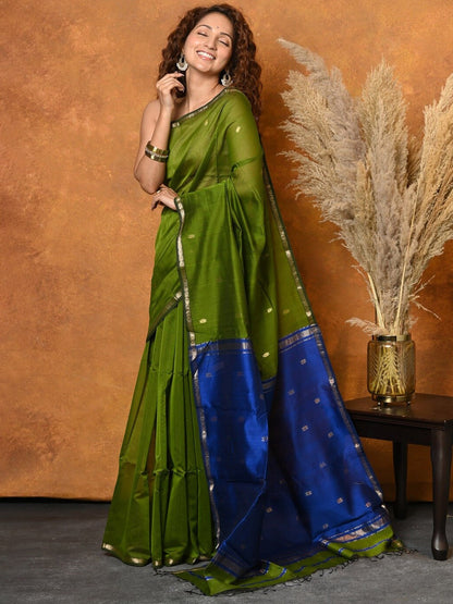 Invaluable Green Cotton Silk Saree With Vibrant Blouse Piece