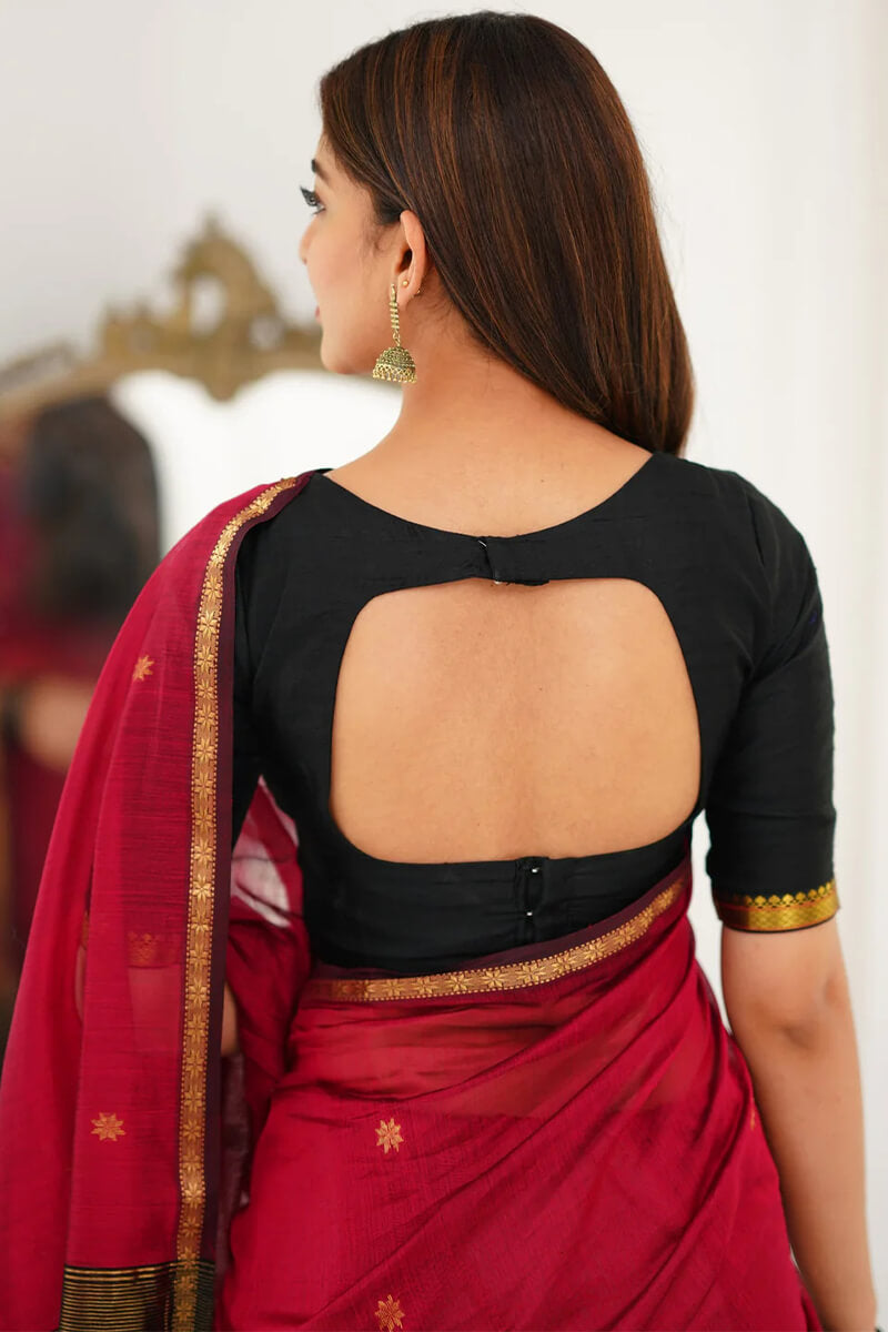 Seraphic Red Cotton Silk Saree With Mellifluous Blouse Piece