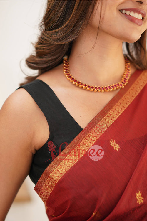 Stunning Red Cotton Silk Saree With Elegant Blouse Piece – LajreeDesigner