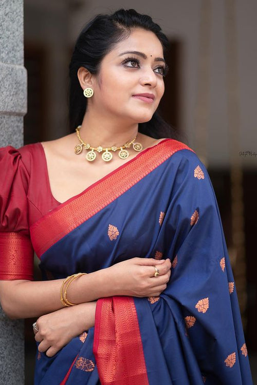 Load image into Gallery viewer, Desirable Blue Soft Silk Saree With Most Stunning Blouse Piece
