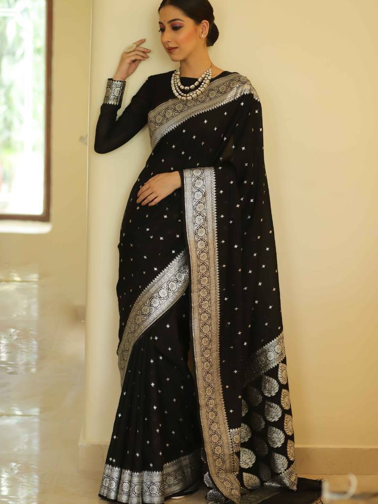 Precious Black Cotton Silk Saree With Sizzling Blouse Piece