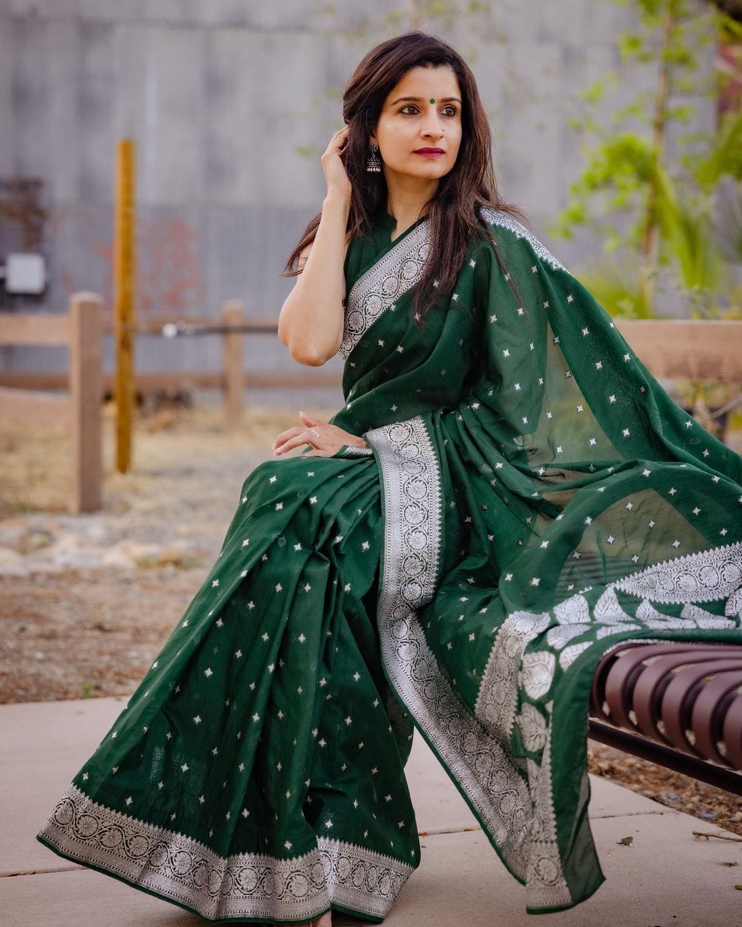 Buy SOFIEFAB Self Design Kanjivaram Pure Silk Green Sarees Online @ Best  Price In India | Flipkart.com