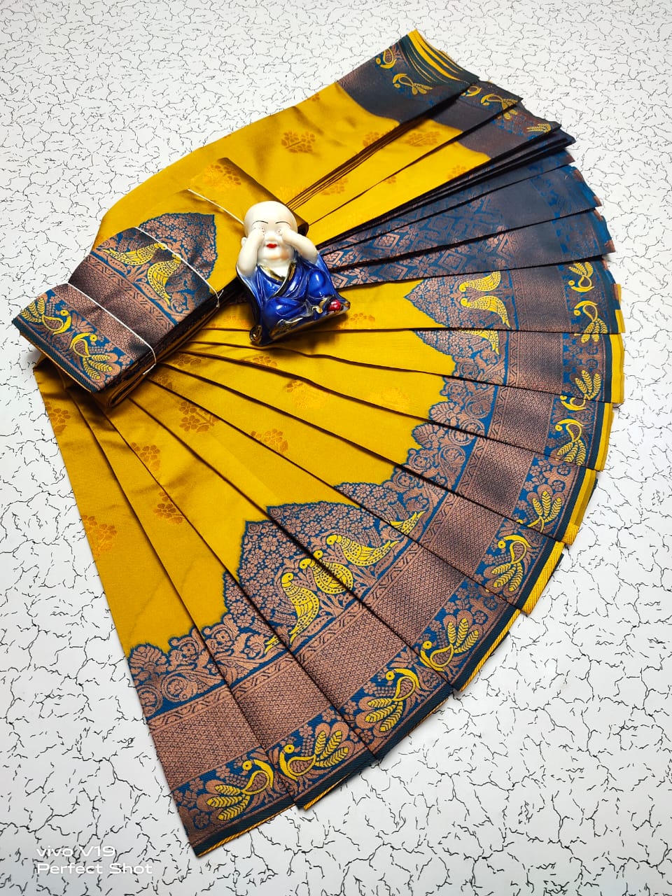 Demanding Mustard Soft Banarasi Silk Saree With Moiety Blouse Piece