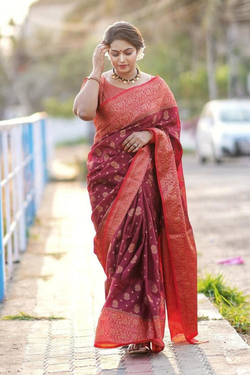 Load image into Gallery viewer, Mellifluous Red Soft Silk Saree With Elision Blouse Piece
