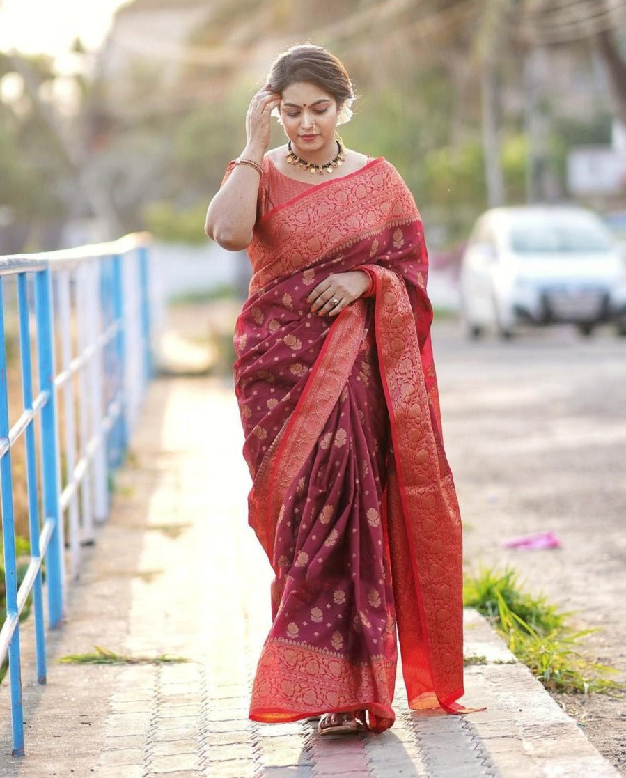 Mellifluous Red Soft Silk Saree With Elision Blouse Piece