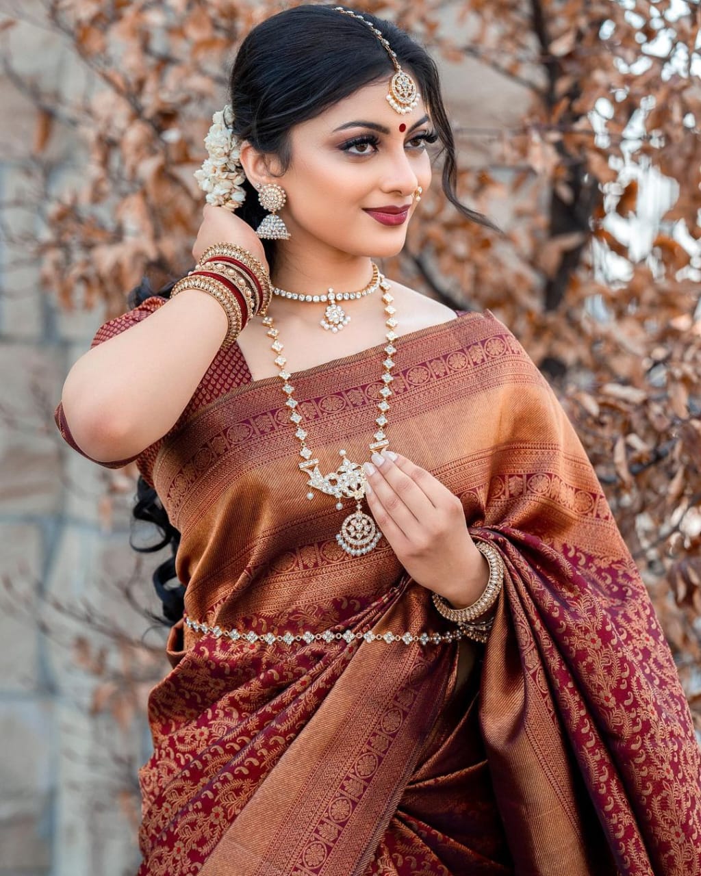 Opulent Wine Soft Silk Saree With Stunner Blouse Piece