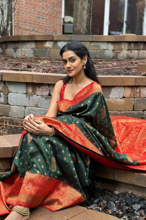 Load image into Gallery viewer, Magnificat Dark Green Soft Silk Saree With Effulgent Blouse Piece
